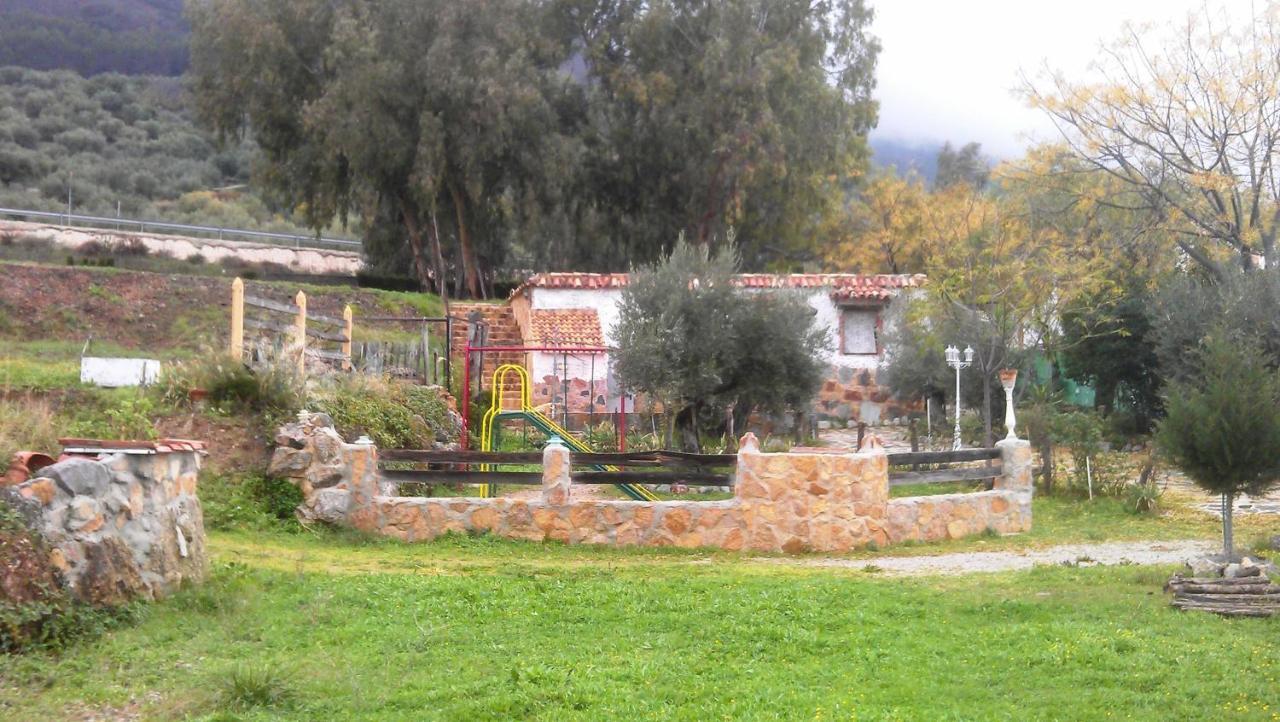 Alojamiento Rural La Caseria De Piedra Restaurante Хаен Екстер'єр фото